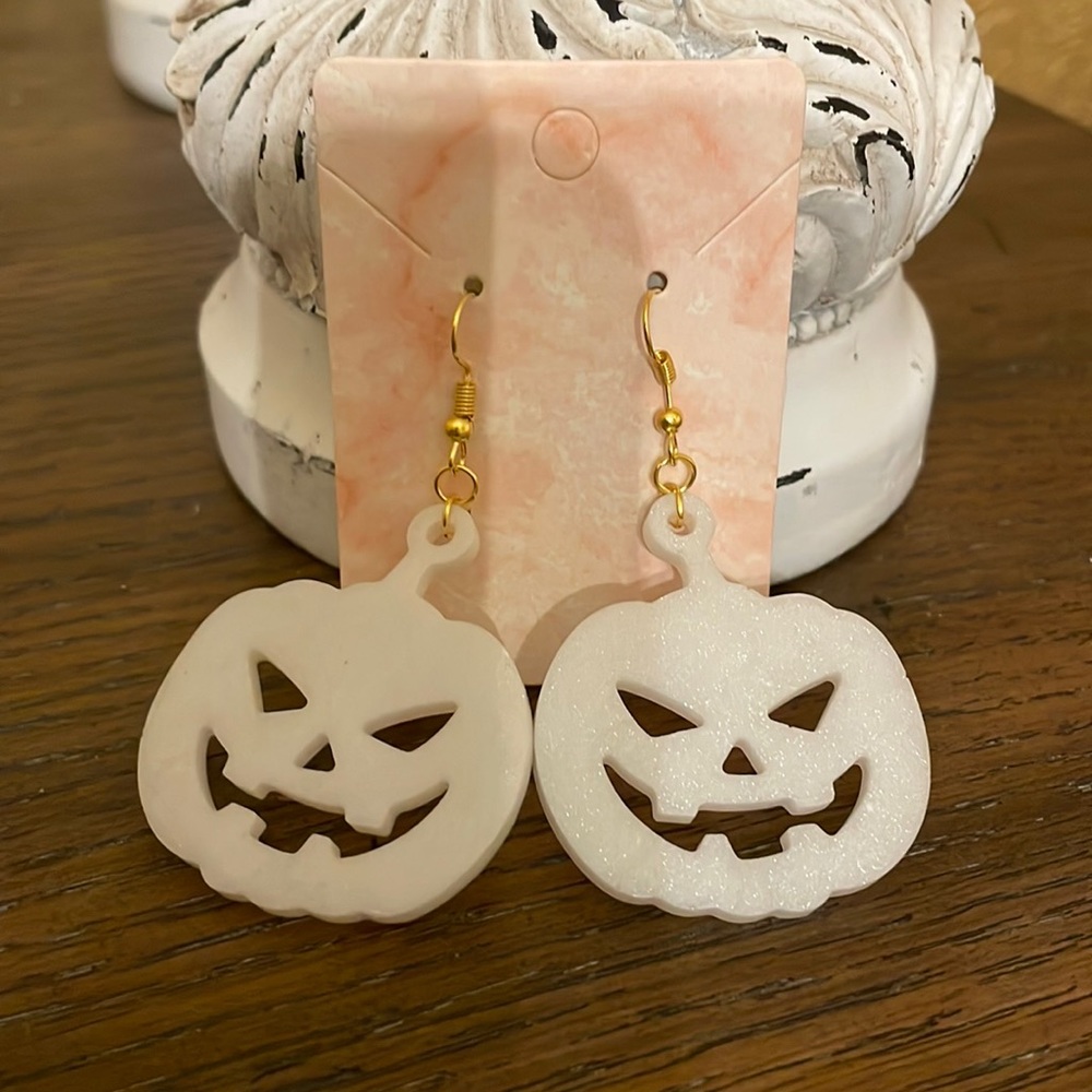 Halloween Pumpkin Earrings - Picture 1 of 2